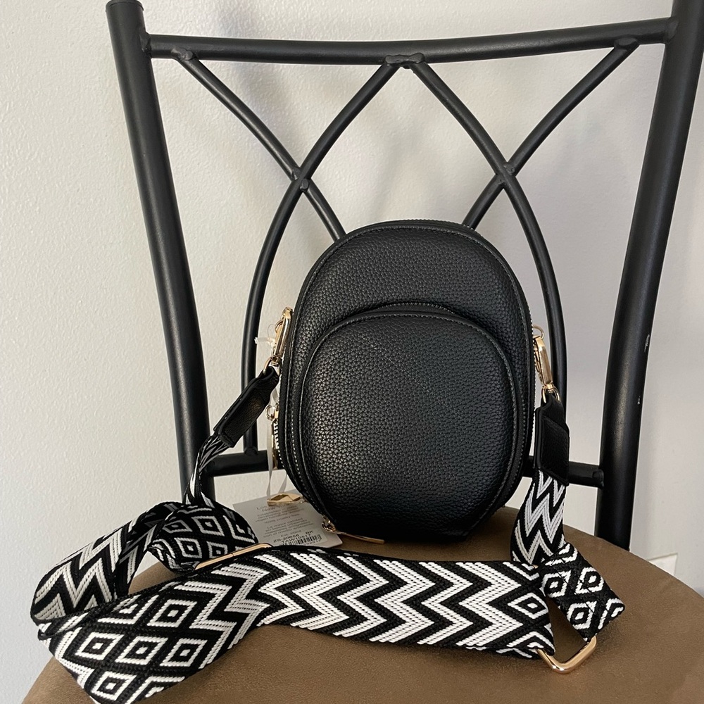 Alyssa Black Crossbody Bag with 3 Compartments and Patterned Strap